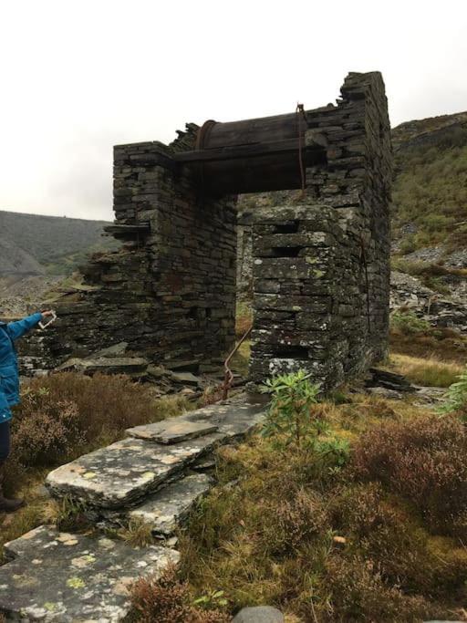 Cosy Terrace Cottage Built Into The Mountain Side. Blaenau Ffestiniog Dış mekan fotoğraf